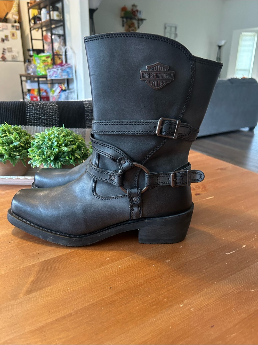 Harley-Davidson Women's Black Leather Harness Size 11
